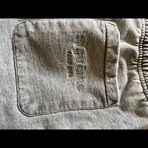 Supreme shorts. Men like new. Grey sweatshorts